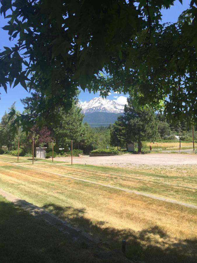 Mount Shasta Ranch Bed And Breakfast 외부 사진